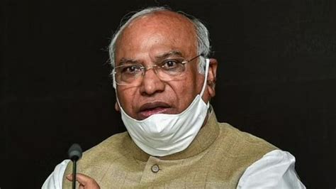 mallikarjun kharge net worth|Mallikarjun Kharge Biography, Age, Height, Wife, Net。